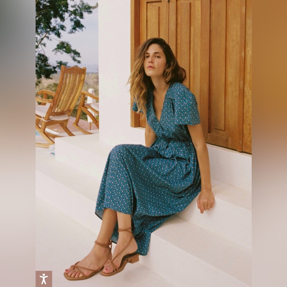 NWT dawn dress essence blue